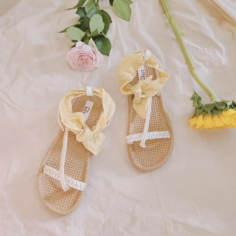 Sweetie Fluffy Sandals: Blue / Beige / yellow