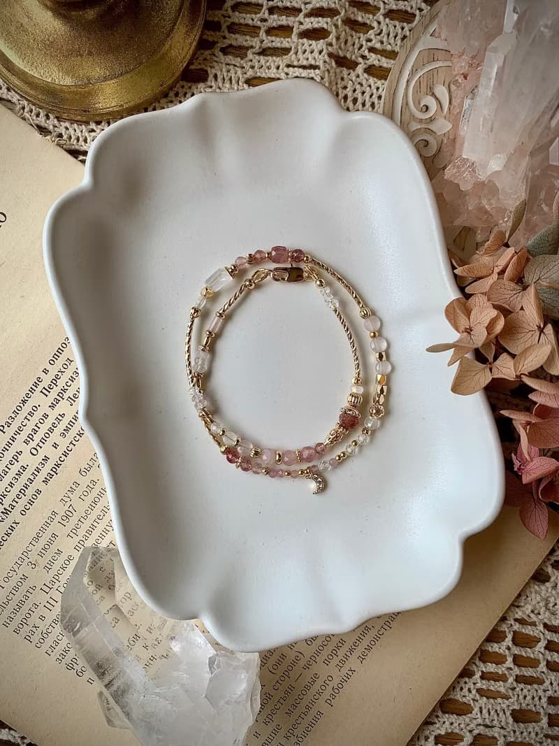 - 羞澀笑容 -天然水晶手鏈/黃銅手鍊