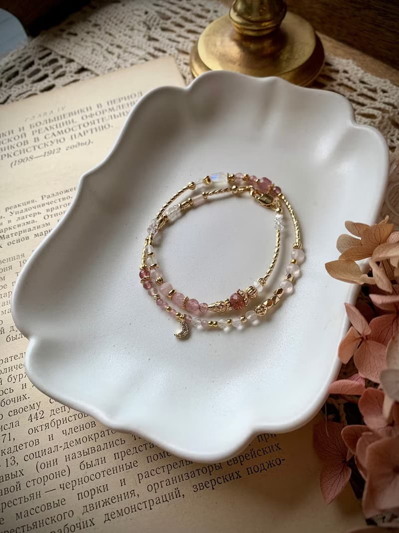 - 羞澀笑容 -天然水晶手鏈/黃銅手鍊