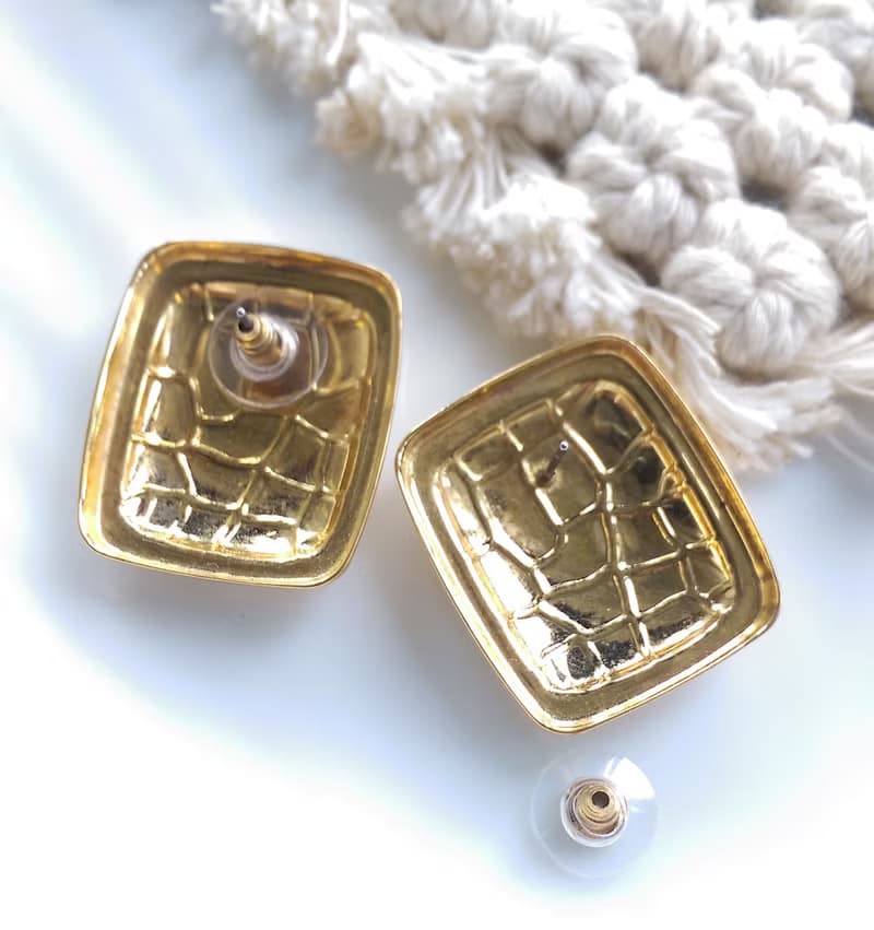 Vintage Jewelry 西洋古董飾品 金色調 鱷魚紋 小方形 針式耳環