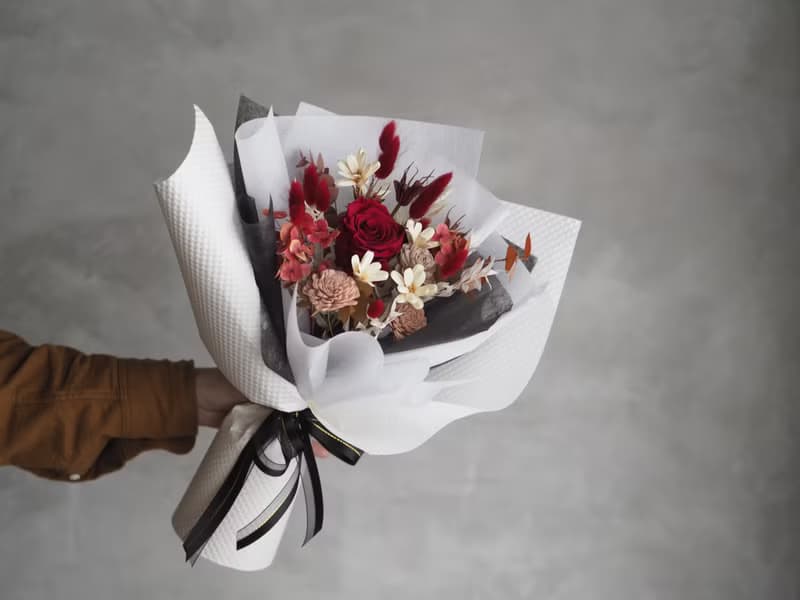 熱情紅色永生玫瑰花束