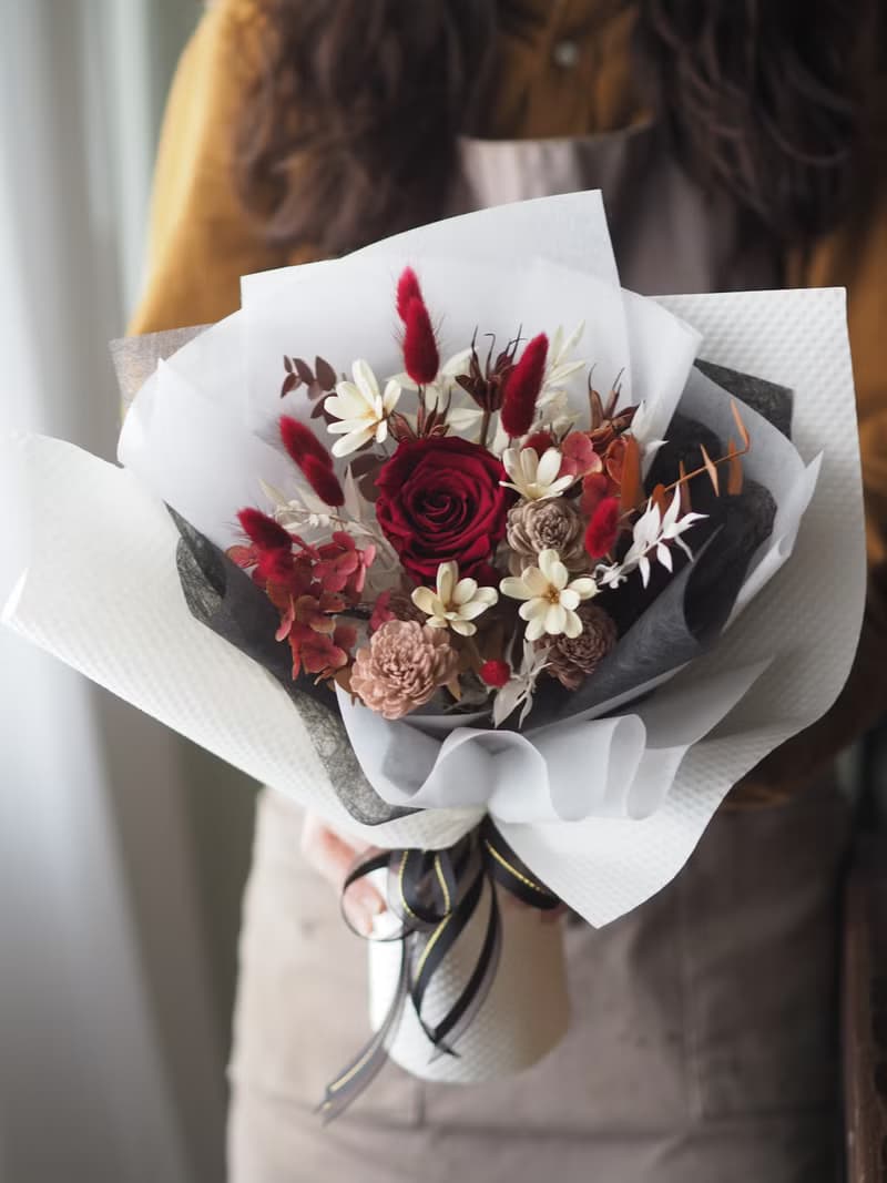 熱情紅色永生玫瑰花束