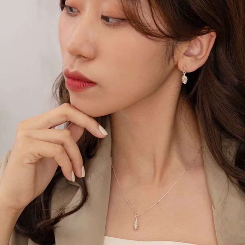 Sliver Necklace - 松果項鍊