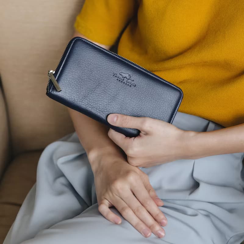 LUCKY - MINIMAL SOFT COW LEATHER WOMAN LONG WALLET-NAVY/BLUE