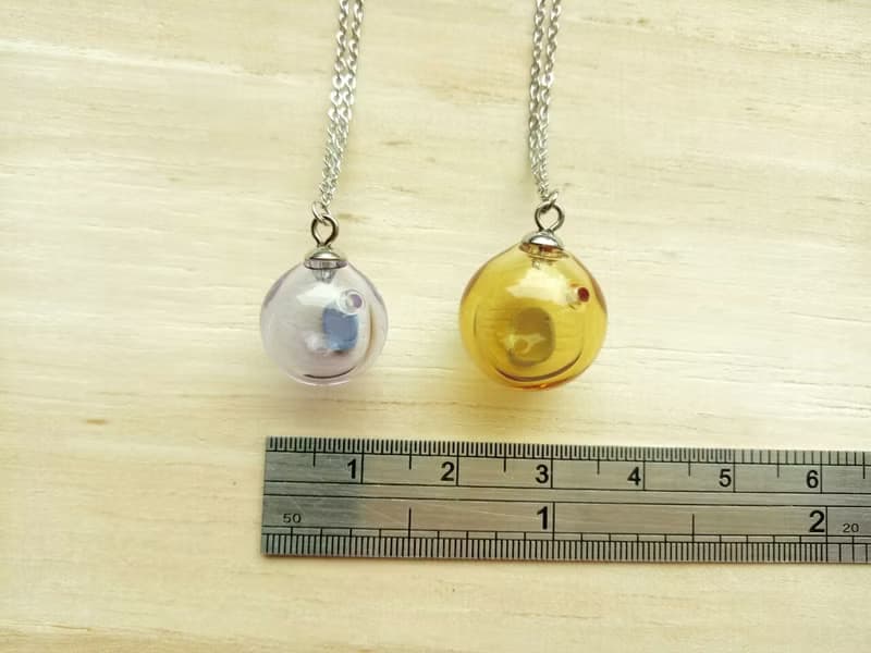 圓球琉璃精油瓶不鏽鋼項鍊 (兩種尺寸)