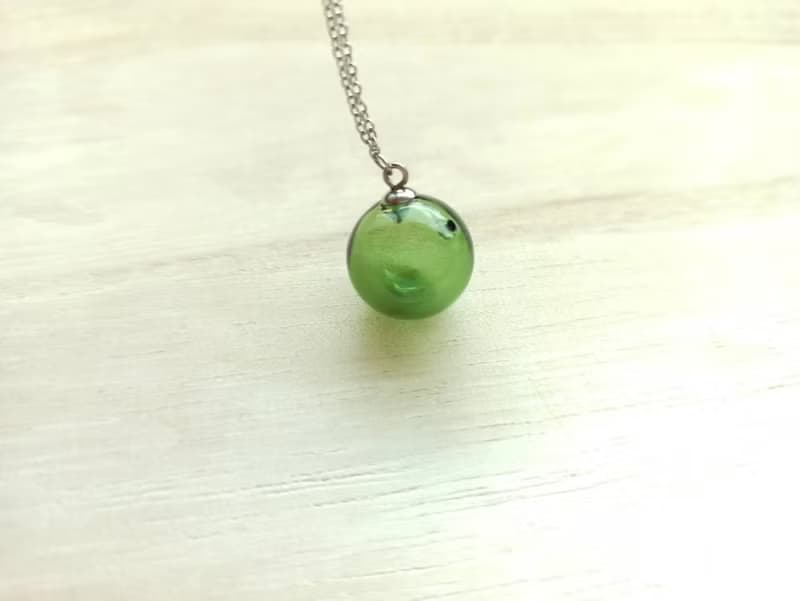 圓球琉璃精油瓶不鏽鋼項鍊 (兩種尺寸)