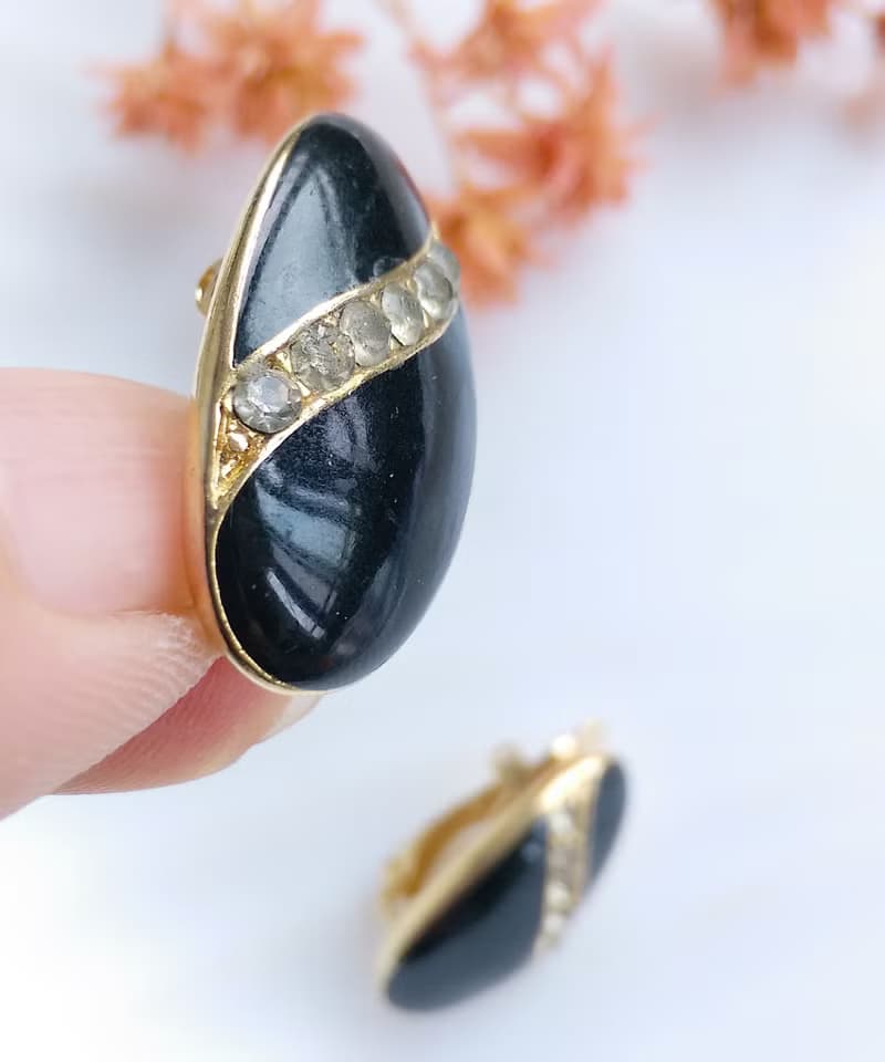 Vintage Jewelry 西洋古董飾品 TRIFARI 典雅 夾式耳環
