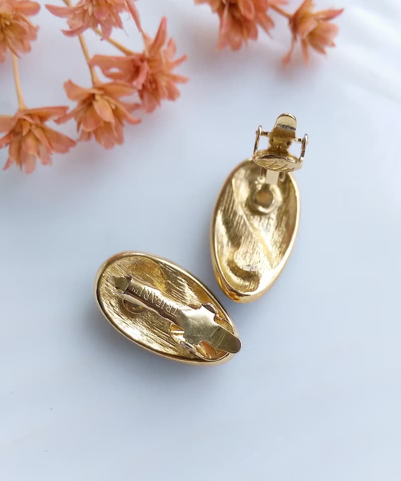 Vintage Jewelry 西洋古董飾品 TRIFARI 典雅 夾式耳環