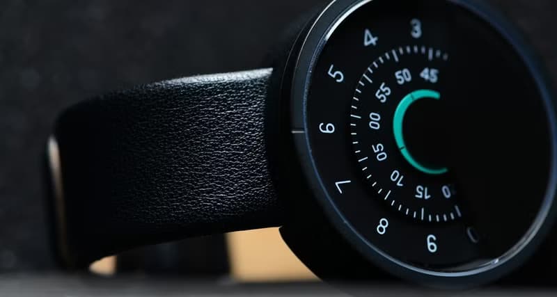 ANICORN Series 000 簡約轉盤機械手錶－純鋼霧面黑+綠色