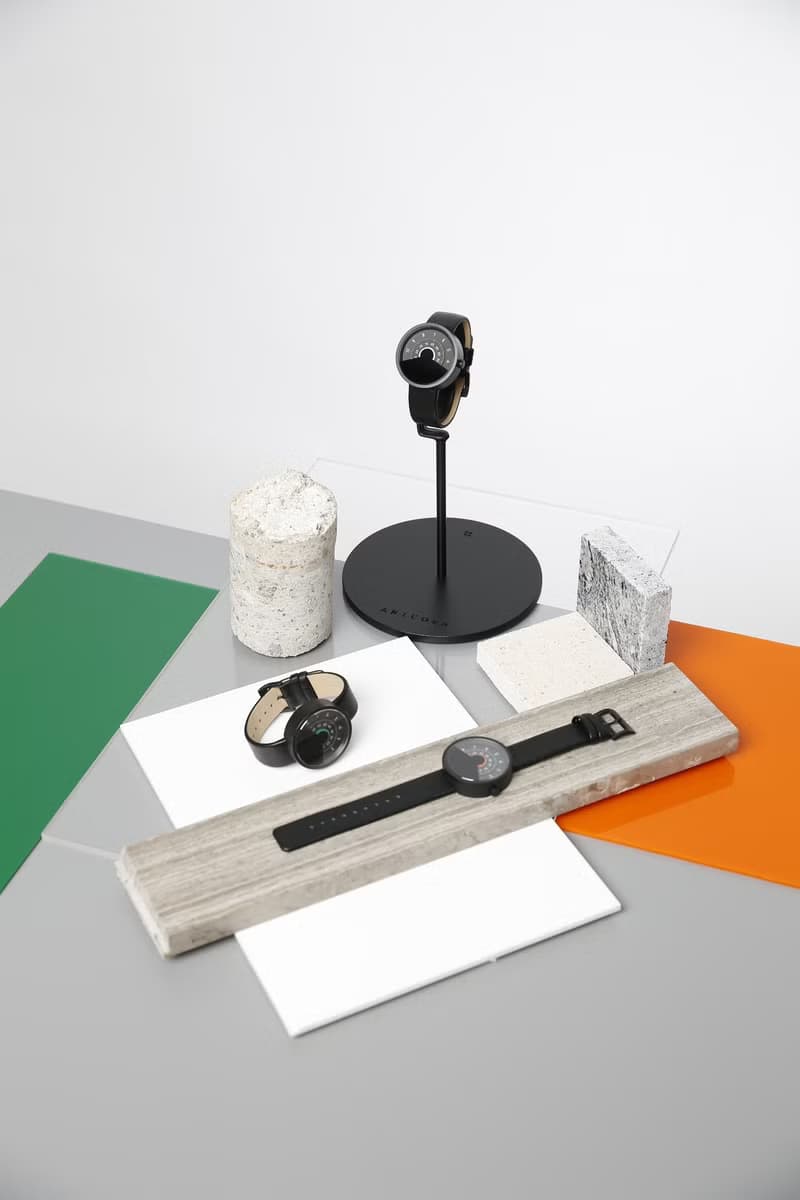 ANICORN Series 000 簡約轉盤機械手錶－純鋼霧面黑+綠色