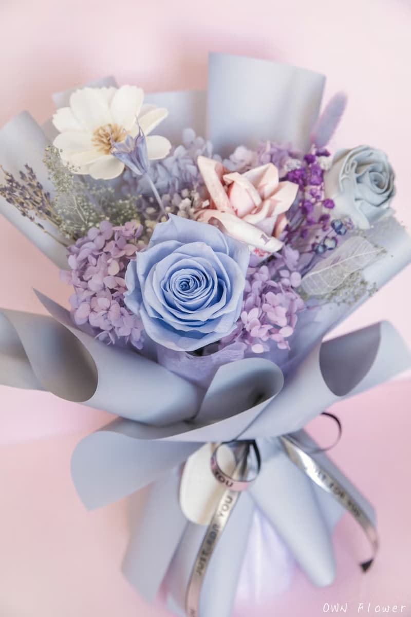 藍紫色永生花束/花束已包含300元現金/鈔票花束/有錢花/錢錢花束