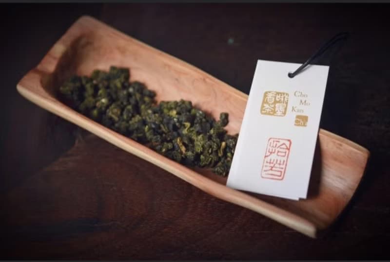 拾芳烏龍-自然野放 (木香型/ 十年紀念款)