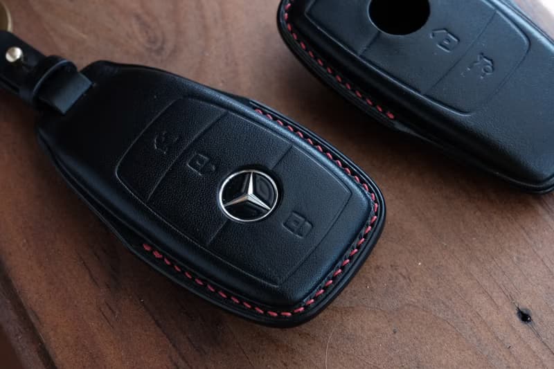 【寓吉】賓士 Benz A250 C300 E300 S400 CLA CLS 汽車鑰匙皮套