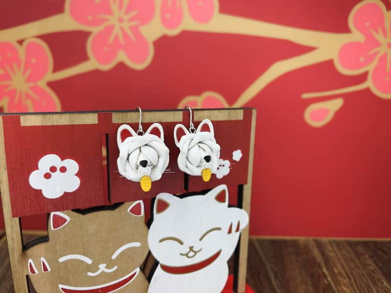 【招財貓】皮革小玫瑰耳環│耳勾│鍍銀耳夾