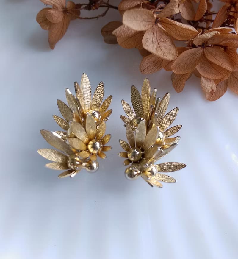 Vintage Jewelry 西洋古董飾品 立體 金針葉 夾式耳環
