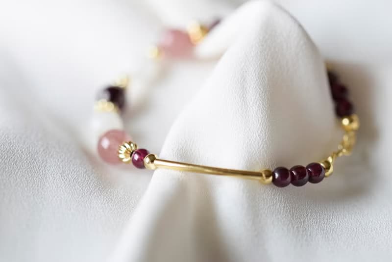 烈愛。石榴石 草莓晶 紫烏牙 14K包金 水晶/天然石 手鍊手鐲