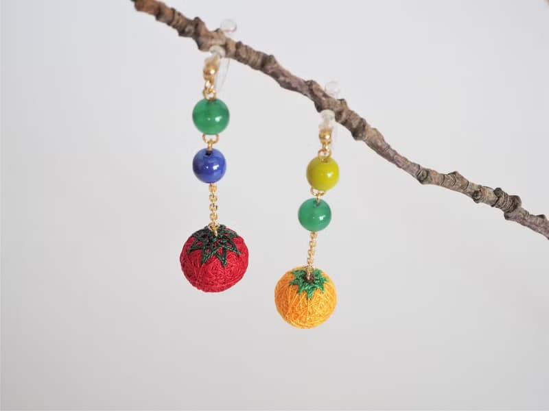 tachibanaya earrings TEMARI de トマト ミカン アシンメトリー Fruits Vegetables Red Orange 耳環