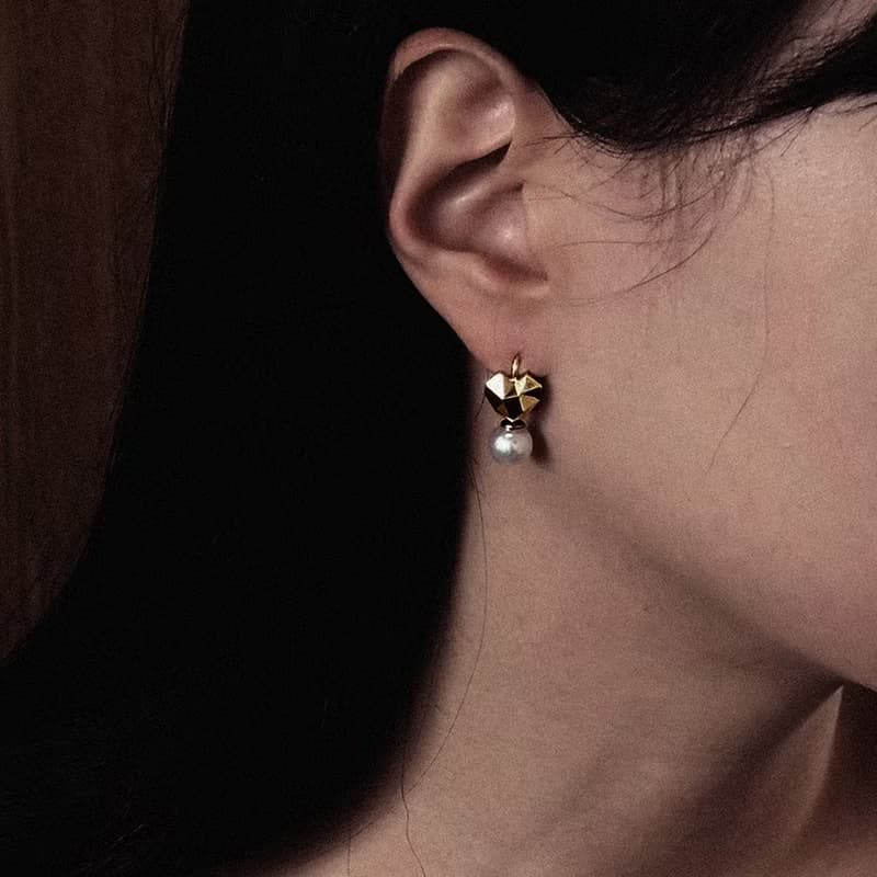 Korean Celebrity Worn Unique Heart One Touch Earrings 14k