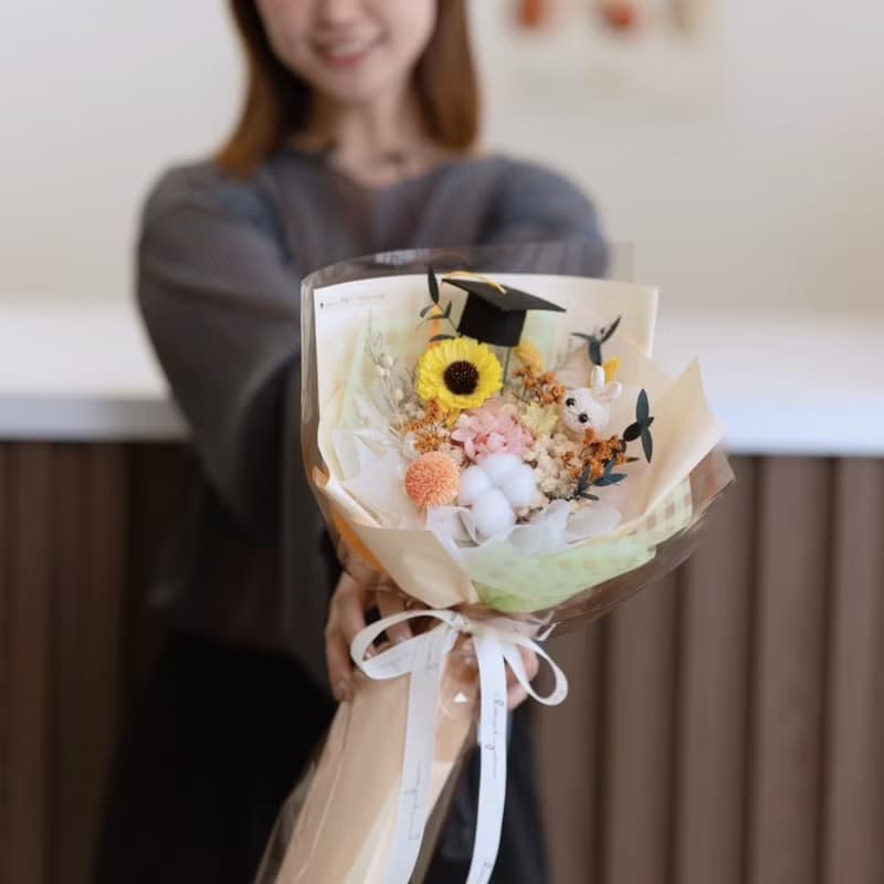 小兔畢業花束 太陽花花束 向日葵花束