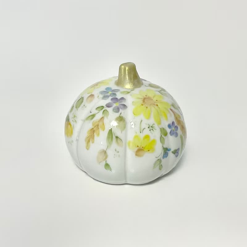 小さなハロウィンパンプキンの、磁器のオーナメント