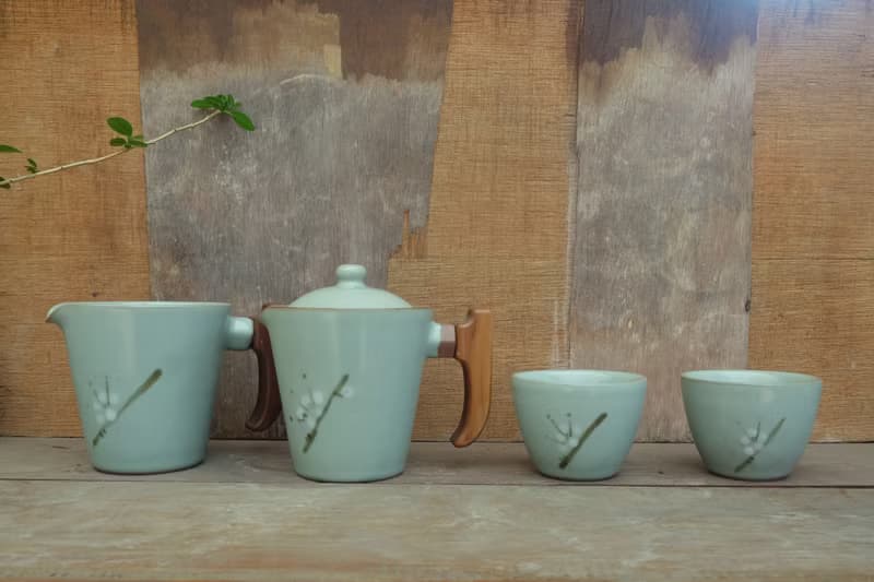 青瓷汝窯簡易茶具組【白梅款】－簡易壺、茶海、2只茶杯