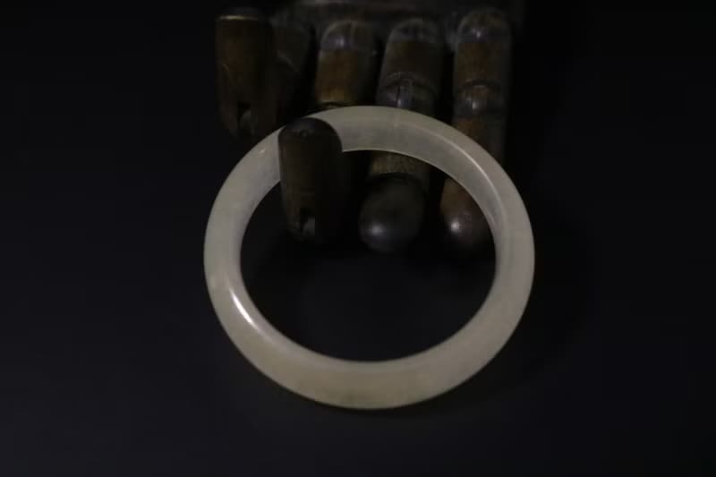 冰透蓮藕色和田玉手鐲天然手環禮盒裝