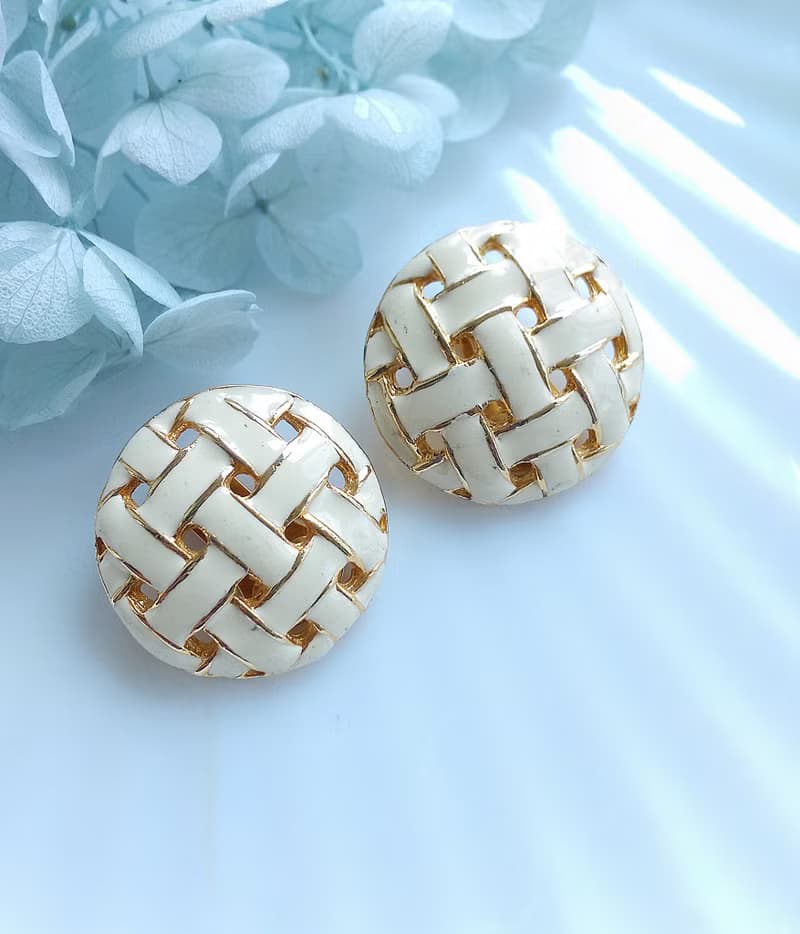 Vintage Jewelry 西洋古董飾品 編織 白琺瑯 知性 夾式耳環