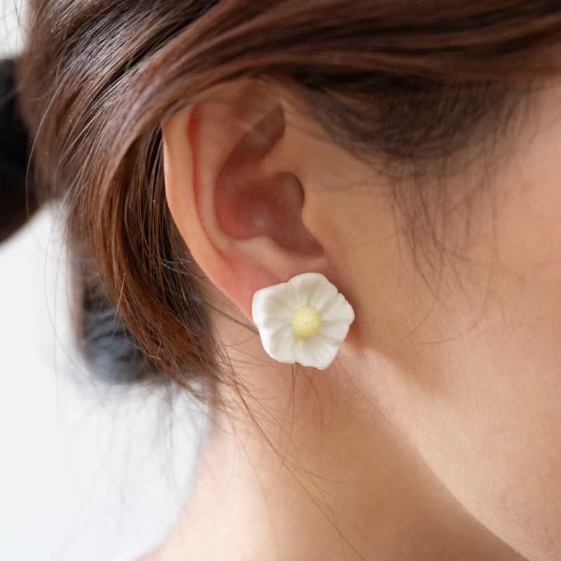 瓷器耳環  雞蛋花耳針一對