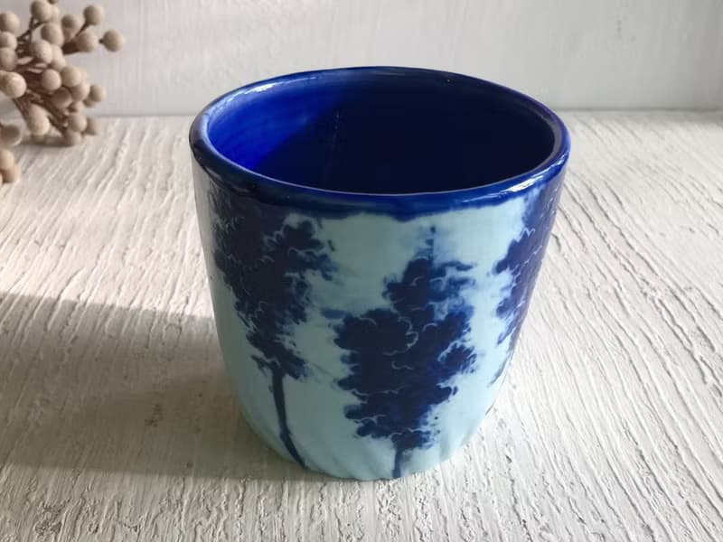 婆娑樹影手握杯_陶器茶杯