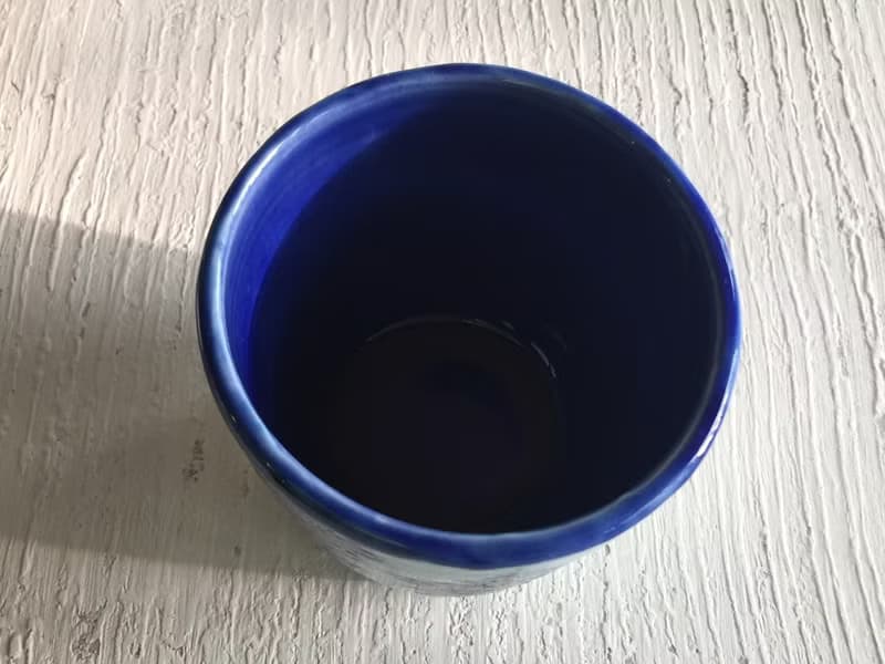 婆娑樹影手握杯_陶器茶杯