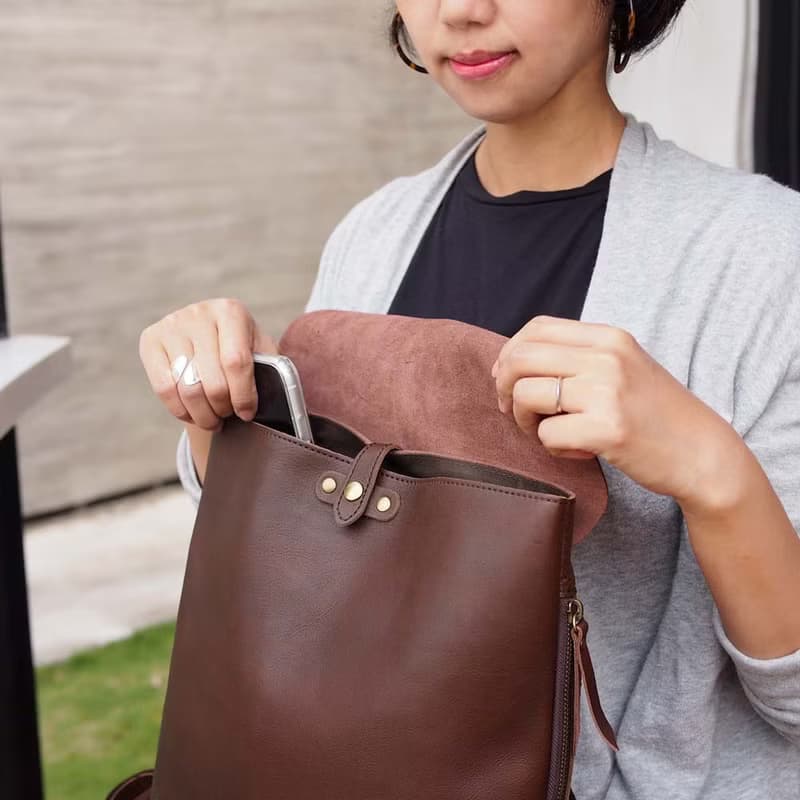 日本都會 俐落質感牛革後背包 Made in Japan by Less Design