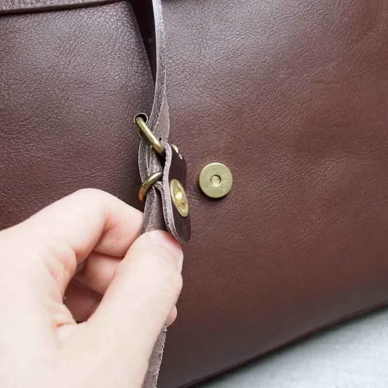 日本都會 俐落質感牛革後背包 Made in Japan by Less Design