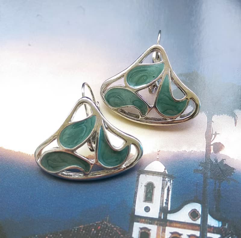 Vintage Jewelry 西洋古董飾品 復古 可愛裙擺   針式耳環
