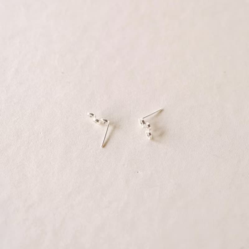 サークルパターンピアス / イヤリングクリップ