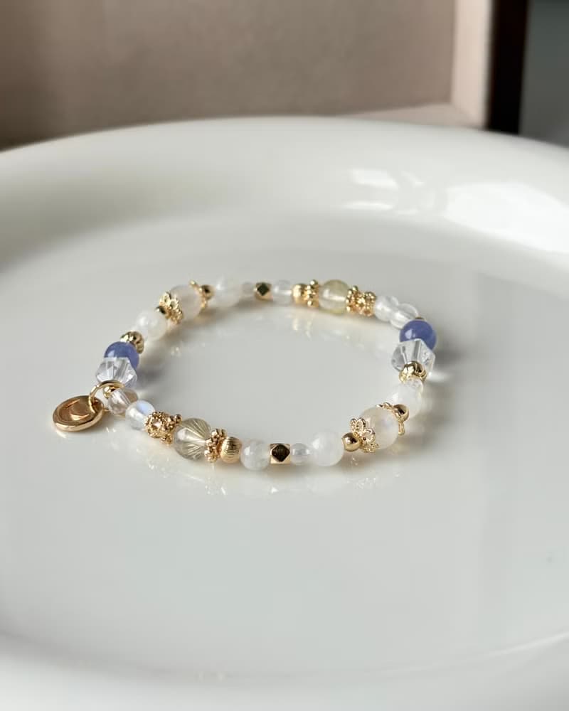 /月光庭/撫平情緒 直覺力 財運 愛情丹泉石 白水晶 月光石 金髮晶