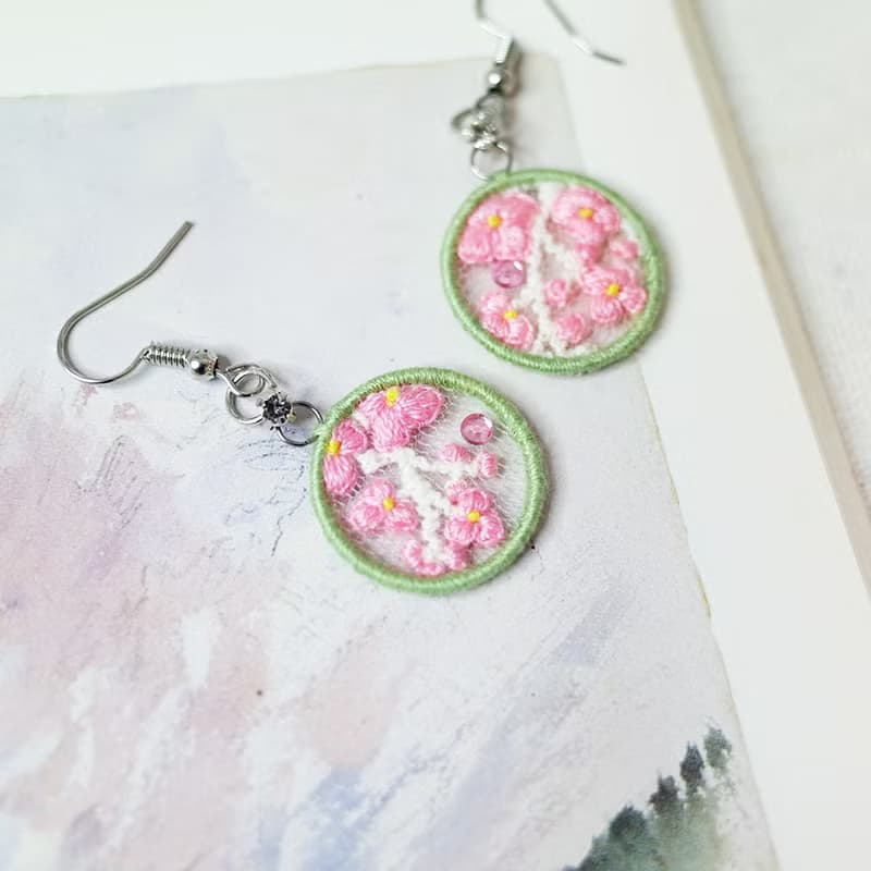 植物#46 小花 手刺繡耳環 耳夾/耳勾