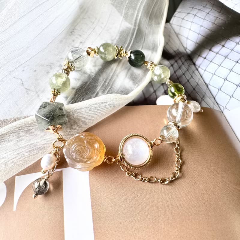 阿拉善玫瑰花設計 綠幽靈 橄欖石 綠祖母晶 月光石 招財助事業