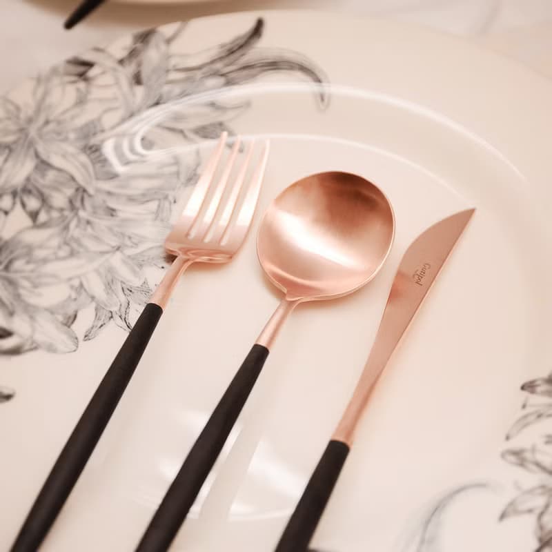 葡萄牙Cutipol GOA黑玫瑰金主餐四件組(刀叉匙咖啡匙)