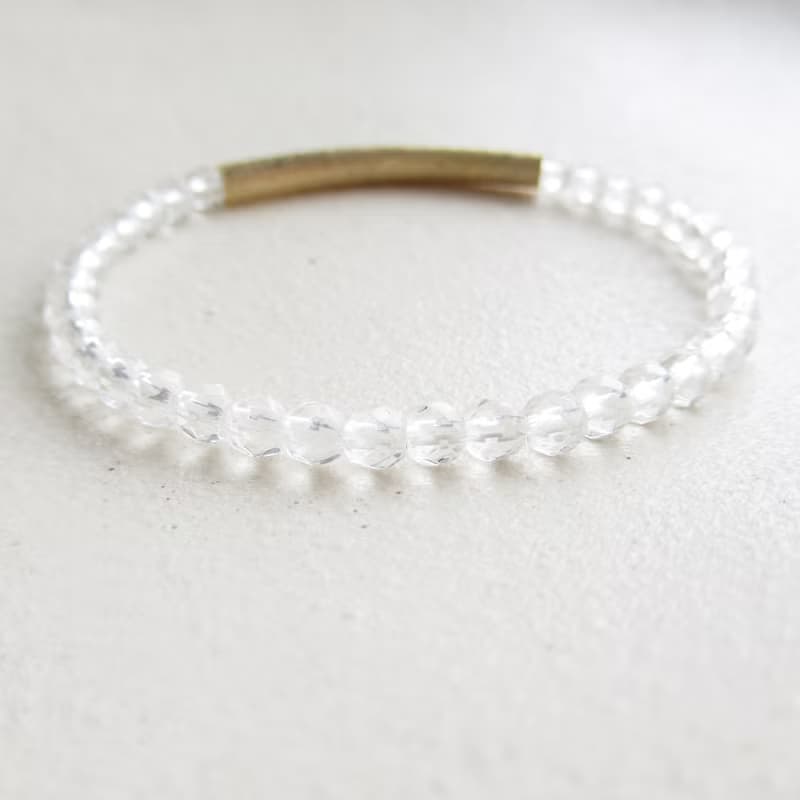 水晶とデザインパイプのブレスレット