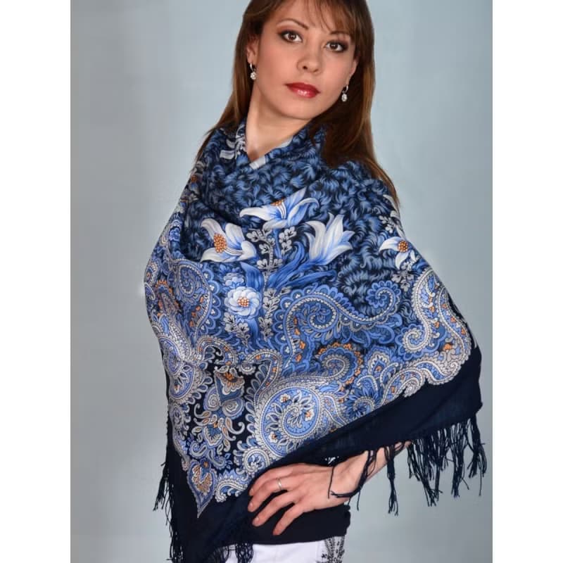 Pavlovo Posad Russian Shawl 100% Wool Scarf 125x125 cm Woolen Fringe 23-14