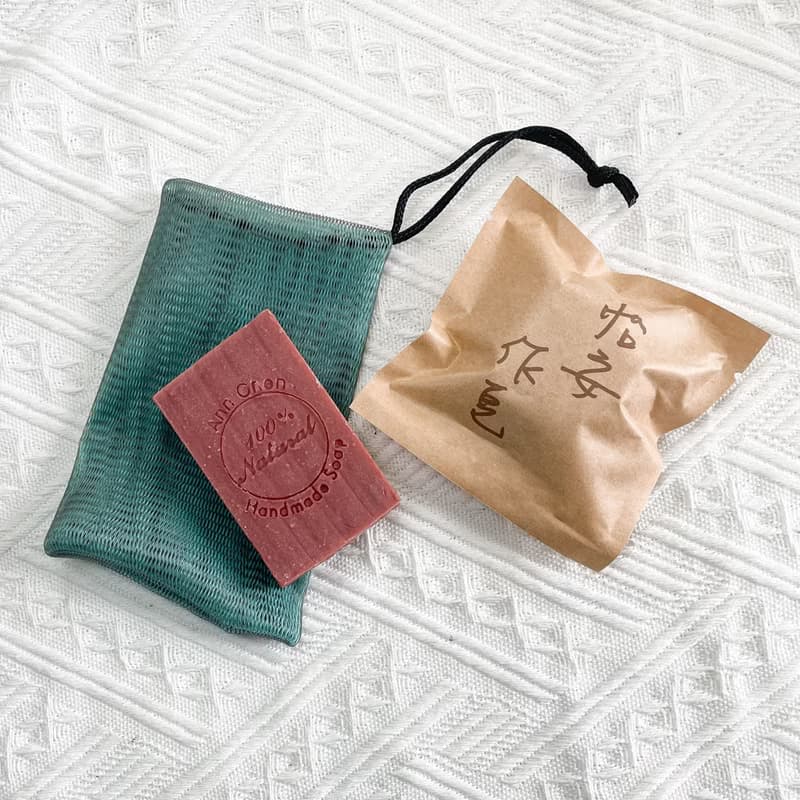 【買即贈】洗髮餅60g 贈竹炭四層起泡網/花草手工皂