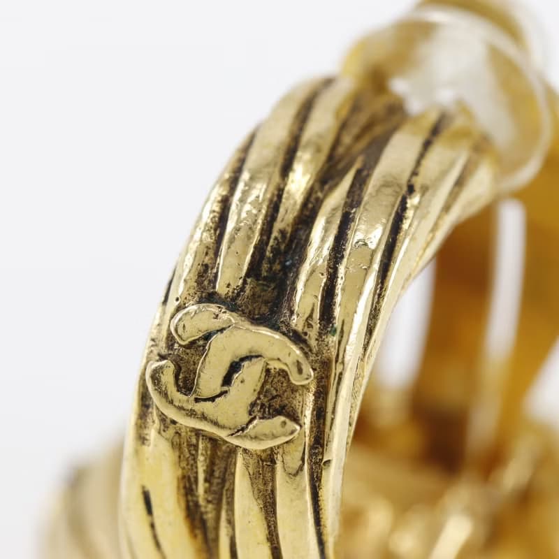 【日本直送】シャネル CHANEL イヤリング 金メッキ 93P 約11g レディース【中古】