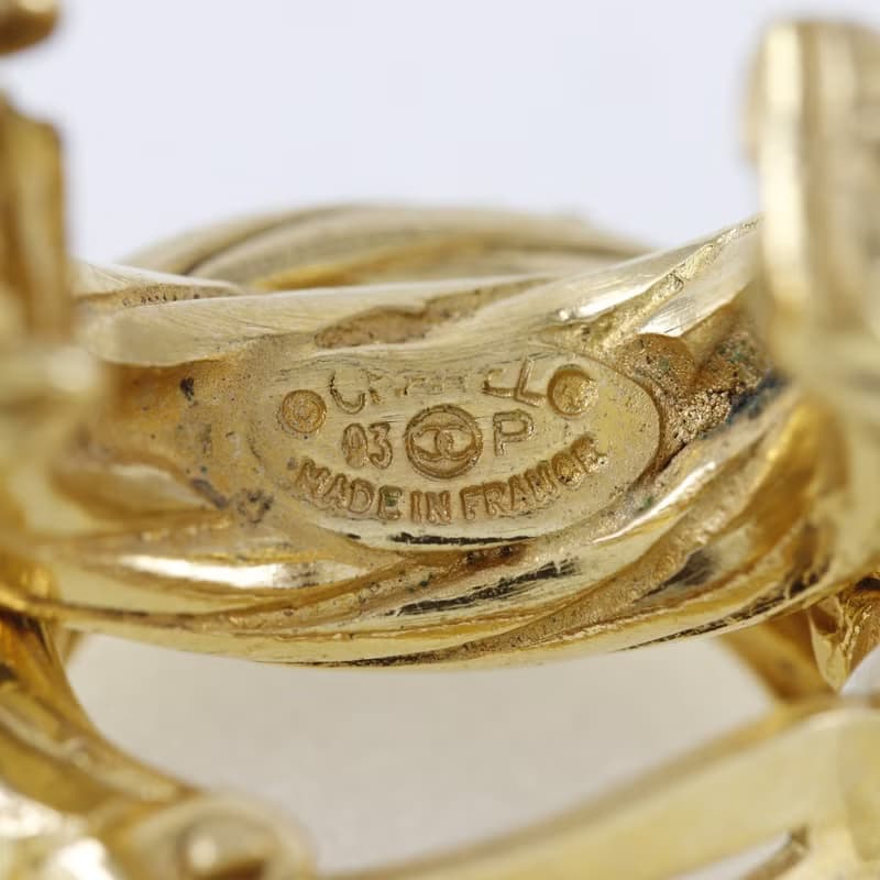 【日本直送】シャネル CHANEL イヤリング 金メッキ 93P 約11g レディース【中古】