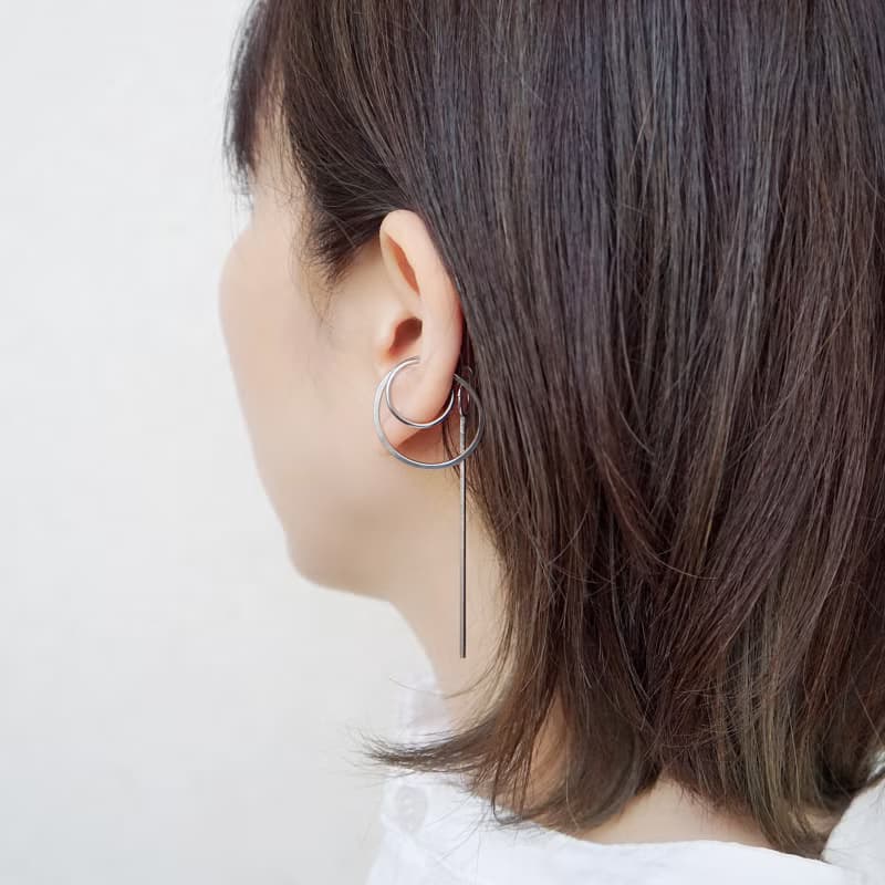 イヤーカフ　quiet.able　ステンレス製 スネークチェーン
