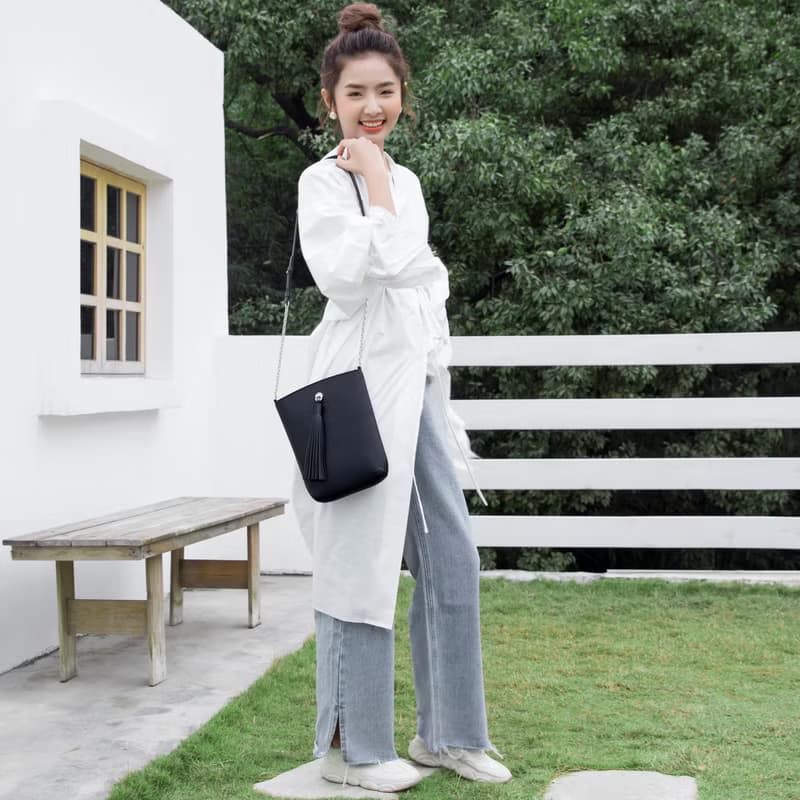 Bonia 意大利真皮流鬚斜孭袋 側背包 原創設計