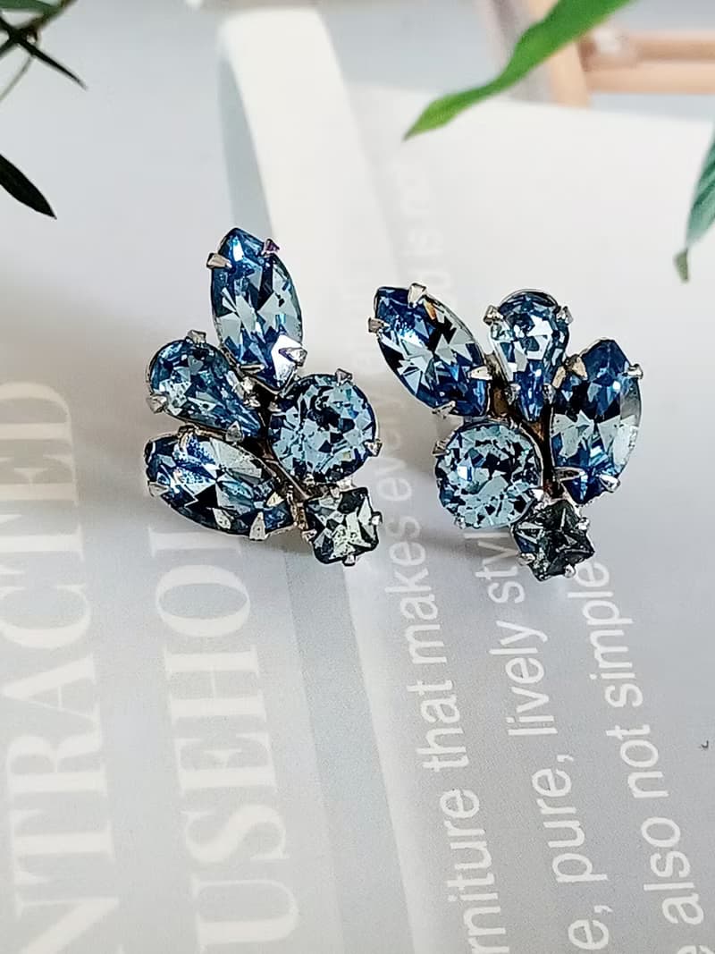 vintage jewelry  氣質佳人晶透藍色萊茵鑽 夾式耳環