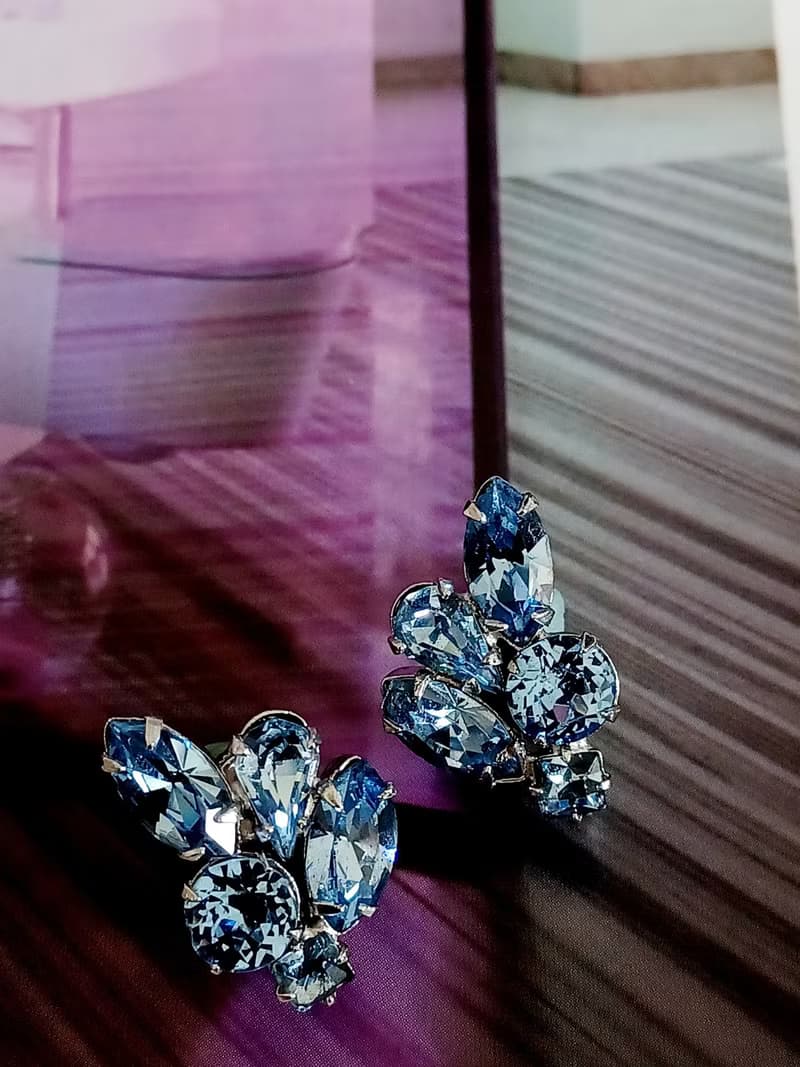 vintage jewelry  氣質佳人晶透藍色萊茵鑽 夾式耳環