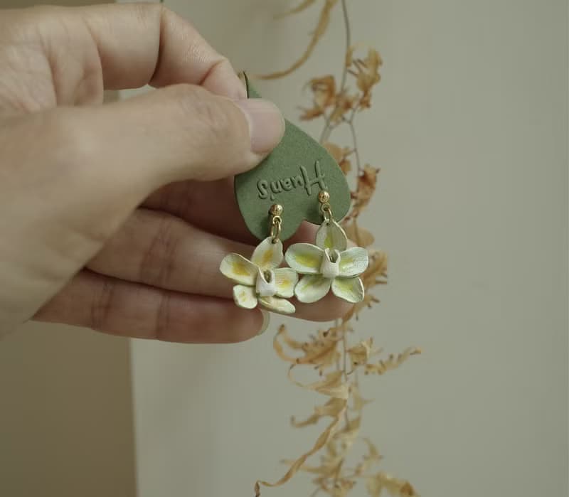 蜘蛛蘭皮革耳環 -現品
