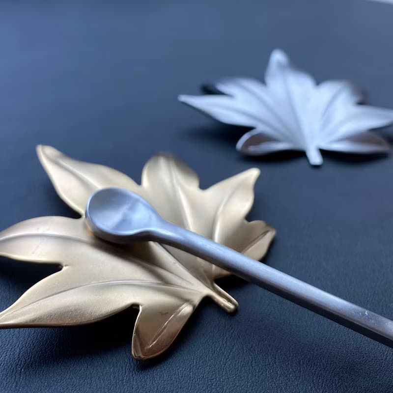 日本【SALUS 佐藤金屬】楓葉筷架