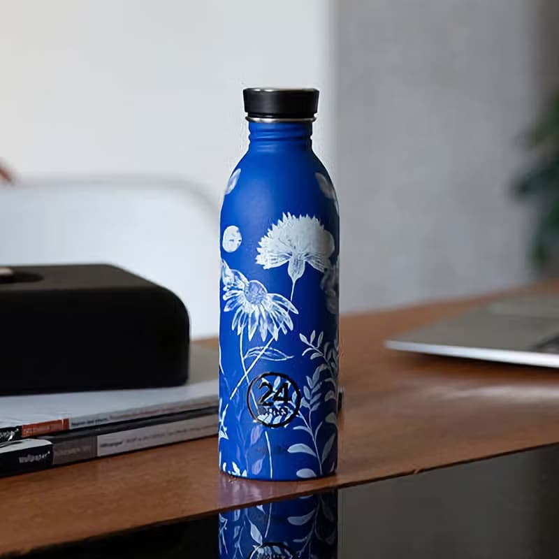 義大利 24Bottles 輕量冷水瓶 500ml - 藍色花影